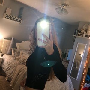 BRAND NEW Tight black cropped fabletics top